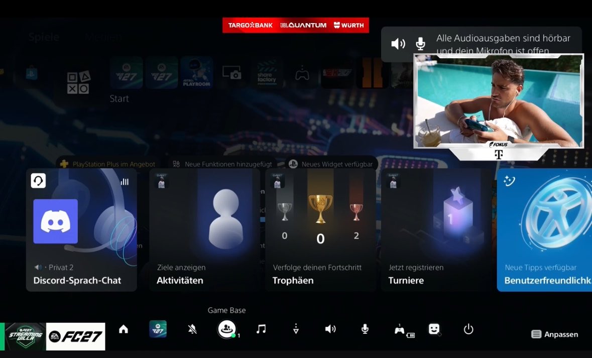 ClassicBira's tweet photo. Packs aufmachen im neuen FIFA, das im eigenen Pool in Marbella und damit noch Geld verdienen was ein Leben mrk https://t.co/BkaUpk1xTs