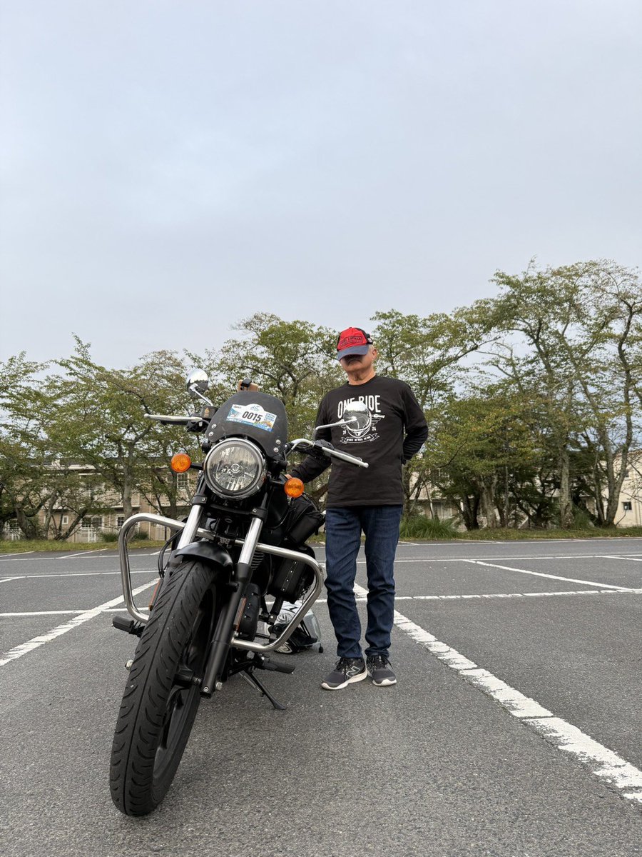 meteor_350's tweet photo. せっかくなので、2024年に頂いたOneRideTシャツ着て走ってました。

#OneRide2026
 #RoyalEnfield
 #ロイヤルエンフィールド
 #Meteor350
 #CBTR2026 https://t.co/tmY8b9SYJm