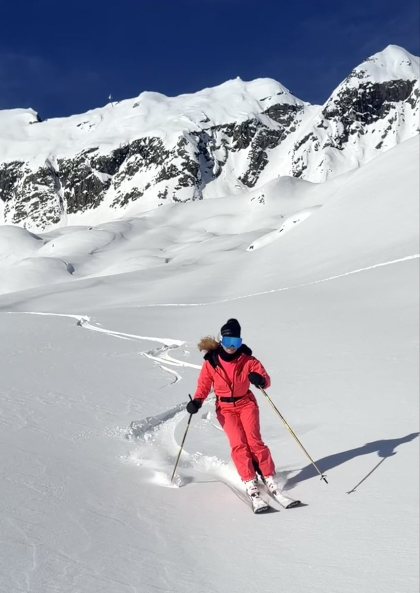 FamilySkiTrips's tweet photo. Ok, after 5 yrs #boycott of @epicpassclub @VailResorts โฆ weโre excited to ski @vailmtn @beavercreekmtn @breckenridgemtn @cransmontana @AndermattReuss #epicpass #skiing
https://t.co/w82pCACtlB https://t.co/H2SZaUlk3w