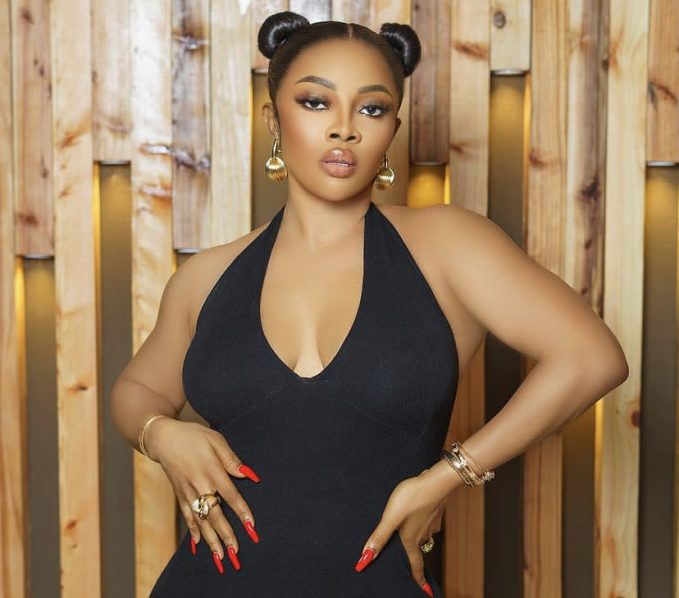 yabaleftonline's tweet photo. “Men no longer have the balls to break up with women these days; they fr¥strate you until you leave” — Media personality Toke Makinwa https://t.co/FePMh7IFzN