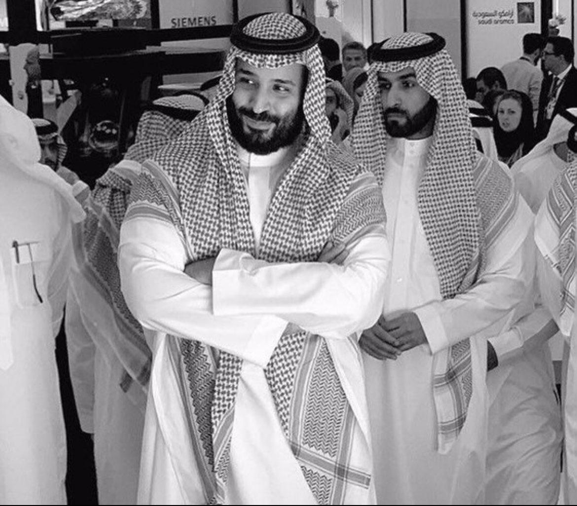 rand__01's tweet photo. أغليك جعل سنين عمرك مديدة🤍 https://t.co/DfwXJivFRI