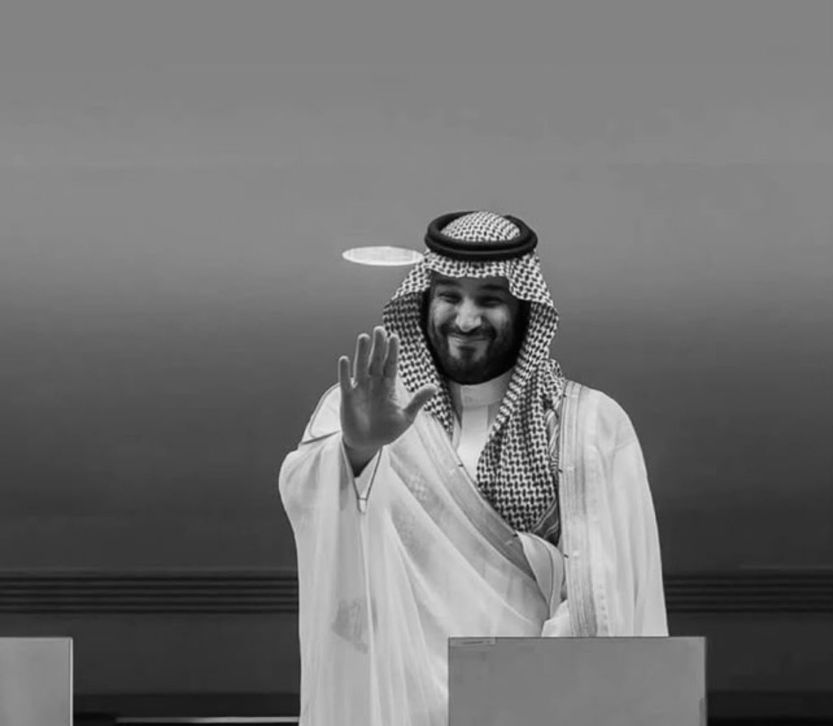 rand__01's tweet photo. أغليك جعل سنين عمرك مديدة🤍 https://t.co/DfwXJivFRI