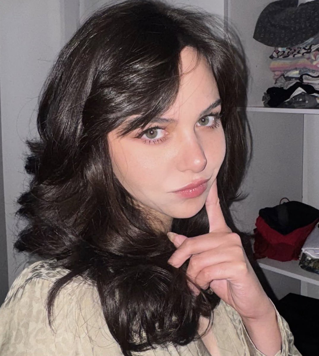 parizottogf's tweet photo. fico encantada com a perfeição dessa mulher https://t.co/cpFNYhZhWw