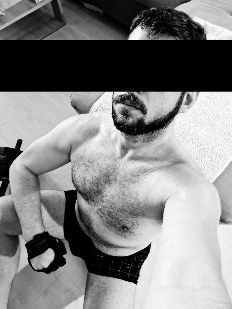 ppytal_eu's tweet photo. Workout time 
#gaypup #puppyplayfetish #gaytop #gaybear https://t.co/Bv3W6VflxD