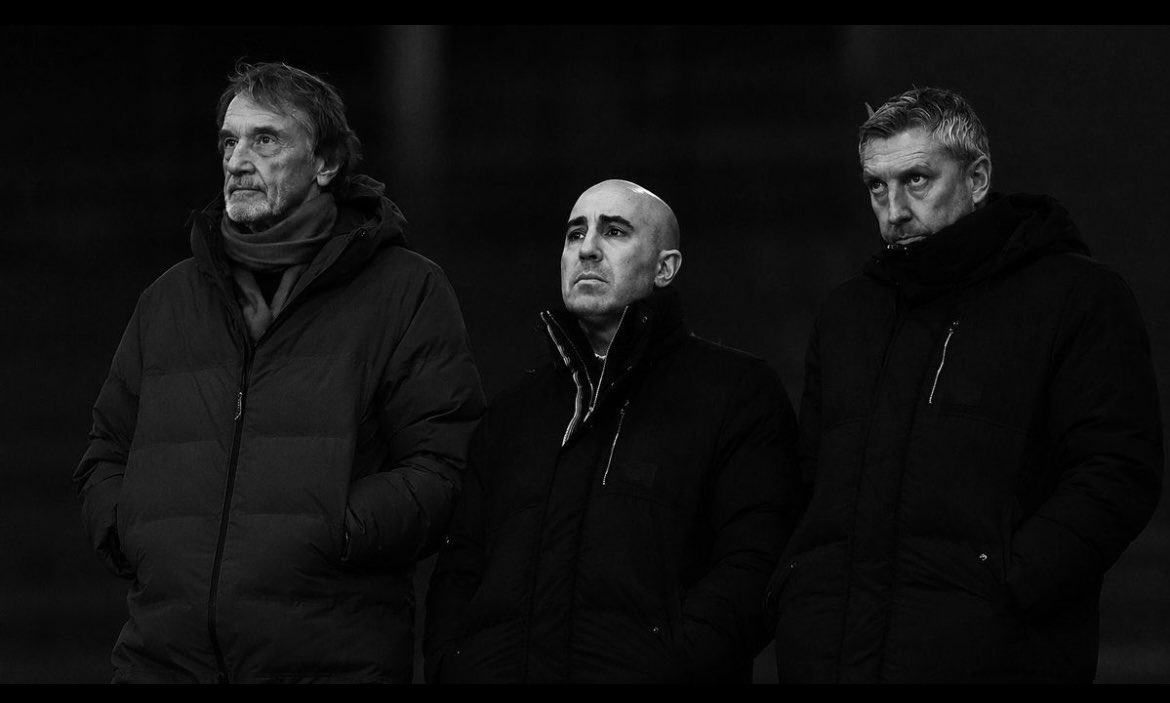 OnyChr2022's tweet photo. This men will be the end of Manchester United https://t.co/U6Rq8eABjv