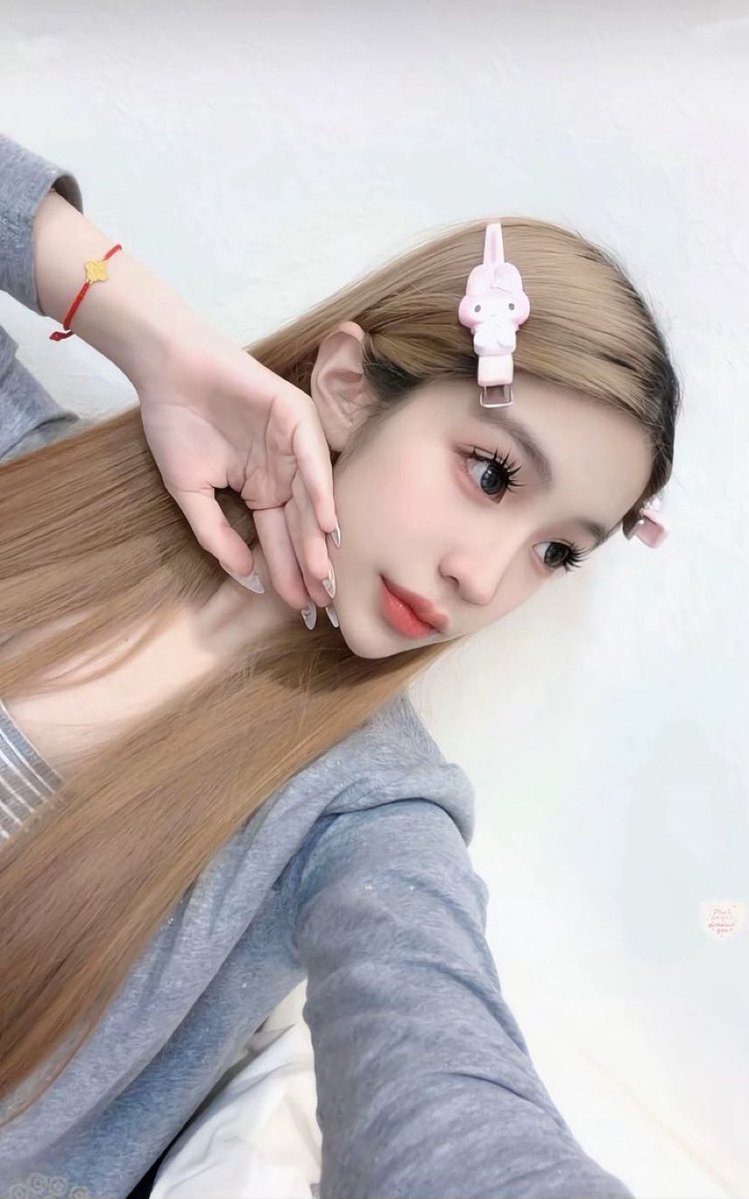 p_154__'s tweet photo. 深夜福利！趕快馬上濕訊買影片跟視訊（色色）有優惠！！趕快濕訊💕💕 https://t.co/LqpnSO0Aer
