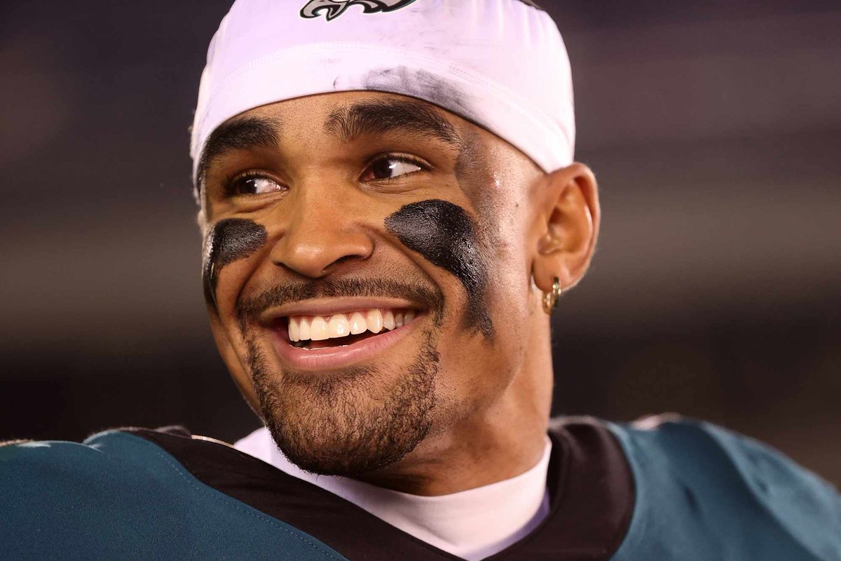 ThePhillyPod's tweet photo. 15 career game-winning drives.

RESPECT HIM. https://t.co/W6Uk8CW7hN