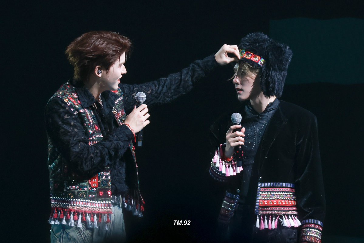 givemeallofyou_'s tweet photo. จัดอ��นดับสิ่งที่ทำให้กุเดรสในคอน

อันดับที่ 1 : นานิโหนเชือก
อันดับที่ 2 : สกายธงแดง D2
อันดับที่ 3 : เจ็บมั้ย 🥺 โดนหรอ
อันดับที่ 4 : ใส่ม่ายด้ายงะ ไม่มีกระจก 🥺 https://t.co/tdNpzKBRkp