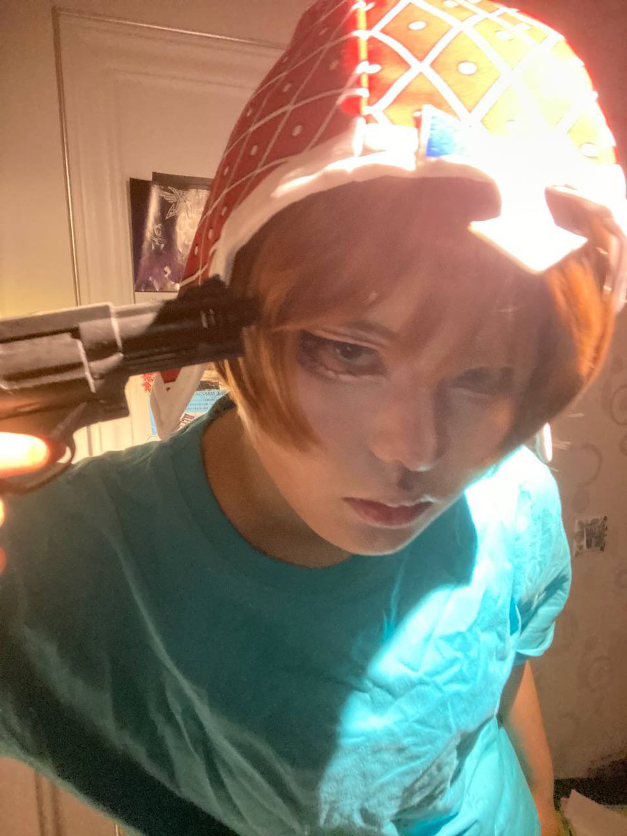 haruae03's tweet photo. FAKE GUN!!  
p.c. im not supporting lookout3d and his actions 

#lookout3d #lookout3dcosplay #cosplay #mcyt https://t.co/70ZzhWeOvg