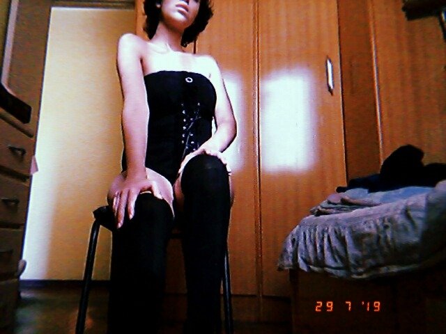 _hellapriv's tweet photo. Achei meu Tumblr antigo onde eu postei todos os meus 3 contos eroticos em 2019 hahaha
As fotos de qualidade PESSIMA que eu tinha lá 
Enfim 
Eu não tenho mais acesso pq não me lembro o email que eu usava então talvez eu faça outra conta pra voltar a postar

https://t.co/NeC2ODIjnc https://t.co/nu7heA5Akc