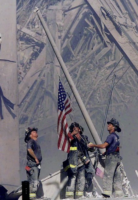 AblaviNadia's tweet photo. 25 years later, we remember the lives lost, the heroes who ran toward danger, and the spirit of a nation that came together.  
 We remember. We honor. We will never forget. 🇺🇸 https://t.co/rgESIn73kD