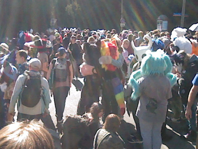 Hooovie309's tweet photo. did some photos with my 3ds on #wroof this year :D the first time I went to any irl event and it was super cool!! got so many streetpasses ^.^ https://t.co/T04fSf959V