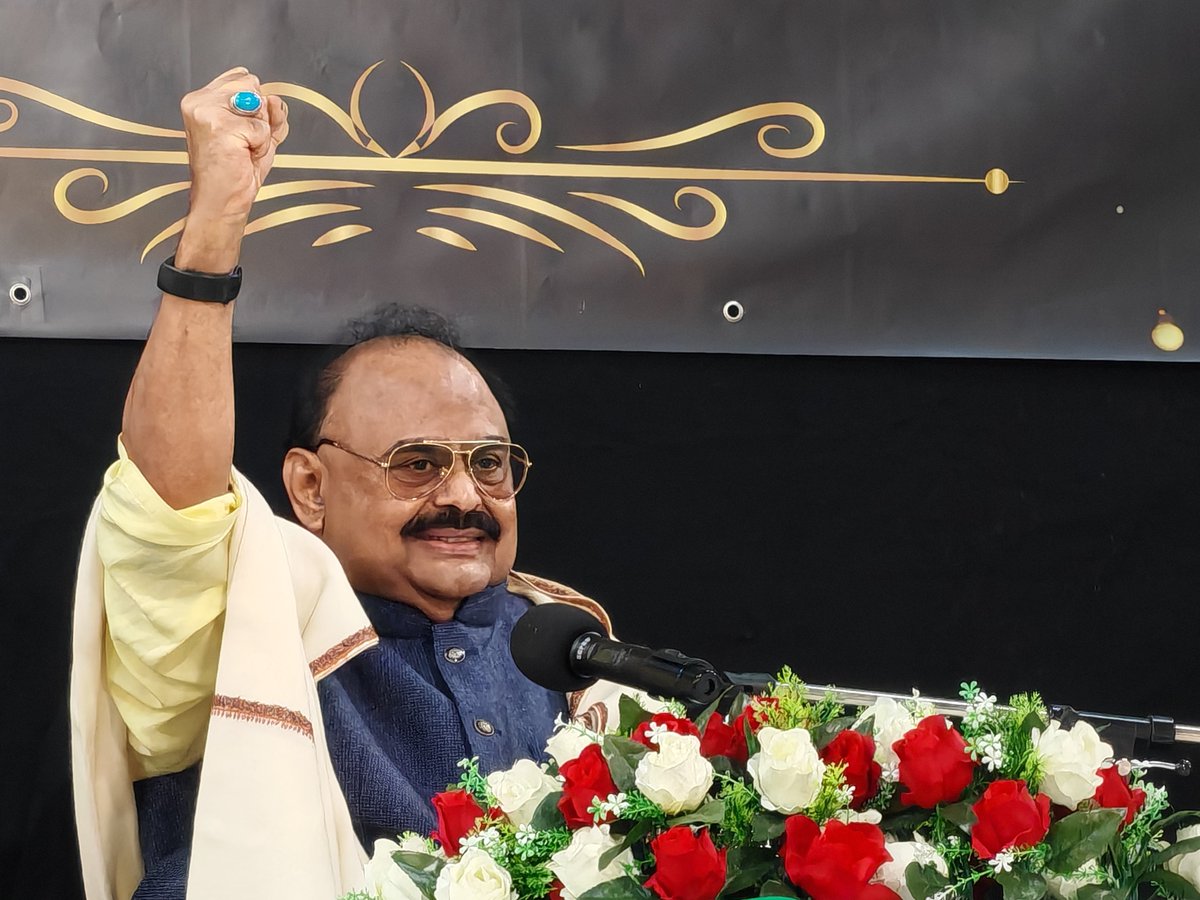 2642671BlochReg's tweet photo. #LongLiveAltafHussain
#17SepBirthdayOfAltafHussain

⚜️⚜️⚜️⚜️⚜️⚜️
قائد تحریک جناب الطاف حسین بھائی کی 73ویں سالگرہ کے موقع پر آمد۔

یہ جو ہیں الطاف حسین کا نام مٹانے والے

خود ہی مٹ جائیں گے نام الطاف مٹانے والے

19 ستمبر 2026
عبدالحفیظ برطانیہ
💢💢💢💢💢💢 https://t.co/uHoh1vpBcP