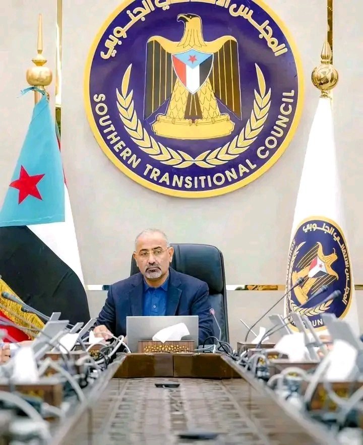 OmerAbdullah203's tweet photo. هذا الذي يمثلنا في الجنوب...
#الجنوب_دولتنا_وعيدروس_رئيسنا https://t.co/z5BZ1eJ1o8