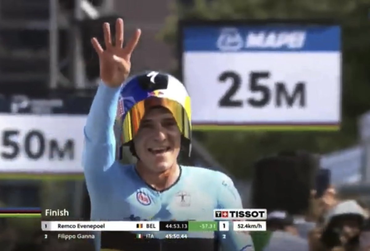 Cycling_Kingdom's tweet photo. 4️⃣ I I I I
#RemcoEvenepoel 🇧🇪 @EvenepoelRemco
#TonyMartin 🇩🇪 @tonymartin85
#FabianCancellara 🇨🇭 @f_cancellara https://t.co/lSv95eZ8tb