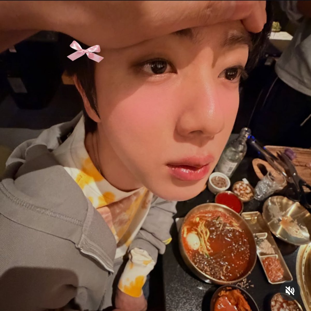 seokjinniebow's tweet photo. https://t.co/1vulbYe70i