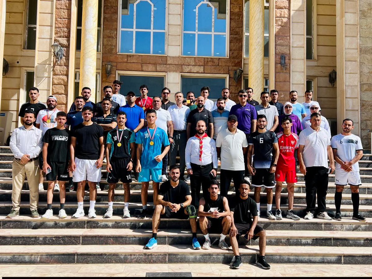 UOD_NEWS's tweet photo. رئيس الجامعة يرعى مراسيم رفع العلم العراقي وماراثون المحبة والسلام بمناسبة يوم الرياضة الجامعية العالمي

https://t.co/MG9KHwJbax https://t.co/n1Ni71PSeD