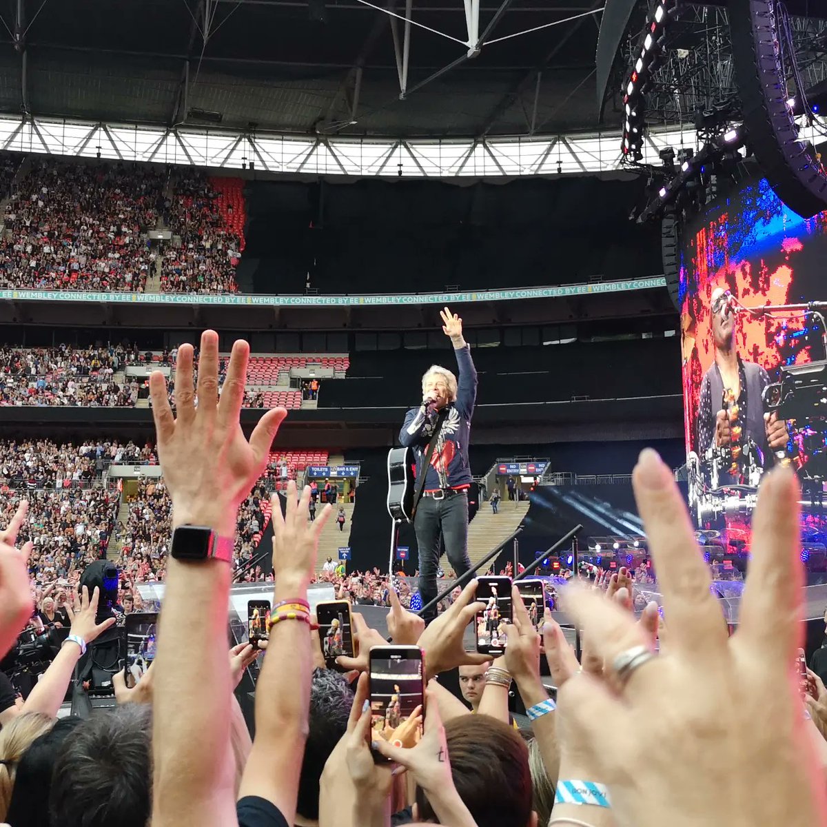 bbviri's tweet photo. 8 days until Wembley! This was Wembley 2019—a truly awful time in my life. But I treated myself to a Golden Circle Bon Jovi ticket and went to London. For a 23-year-old with severe anxiety and depression, it was a huge deal—and the best self-care I https://t.co/ctKwMh5Vbi