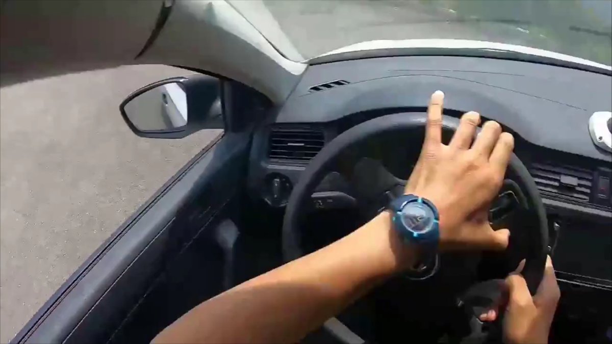 DoubleGbiatchez's tweet photo. Just nailed my first parallel parking on the first try!  No more bumping curbs—today’s driving lesson win is the best stress buster ever!， https://t.co/PvLVDIReLP