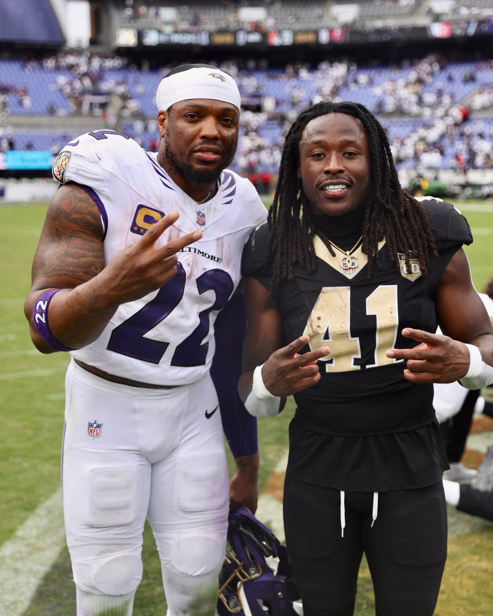 Saints's tweet photo. From college teammates to becoming two of the best to do it 🫡 https://t.co/hRWN1Pi7ii