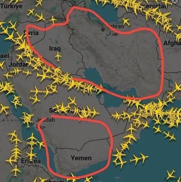 IraqShams2's tweet photo. 🔥🔥🔥
#مصدر.......
الحكومة العراقية تقرر إلغاء وإيقاف كافة رحلات الطيران من والى ايران ومن جميع المطارات العراقية إبتداءً من يوم الثلاثاء المقبل وتقتصر الرحلات عبر المنافذ البرية بين البلدين❗️ https://t.co/wyl641pwLe