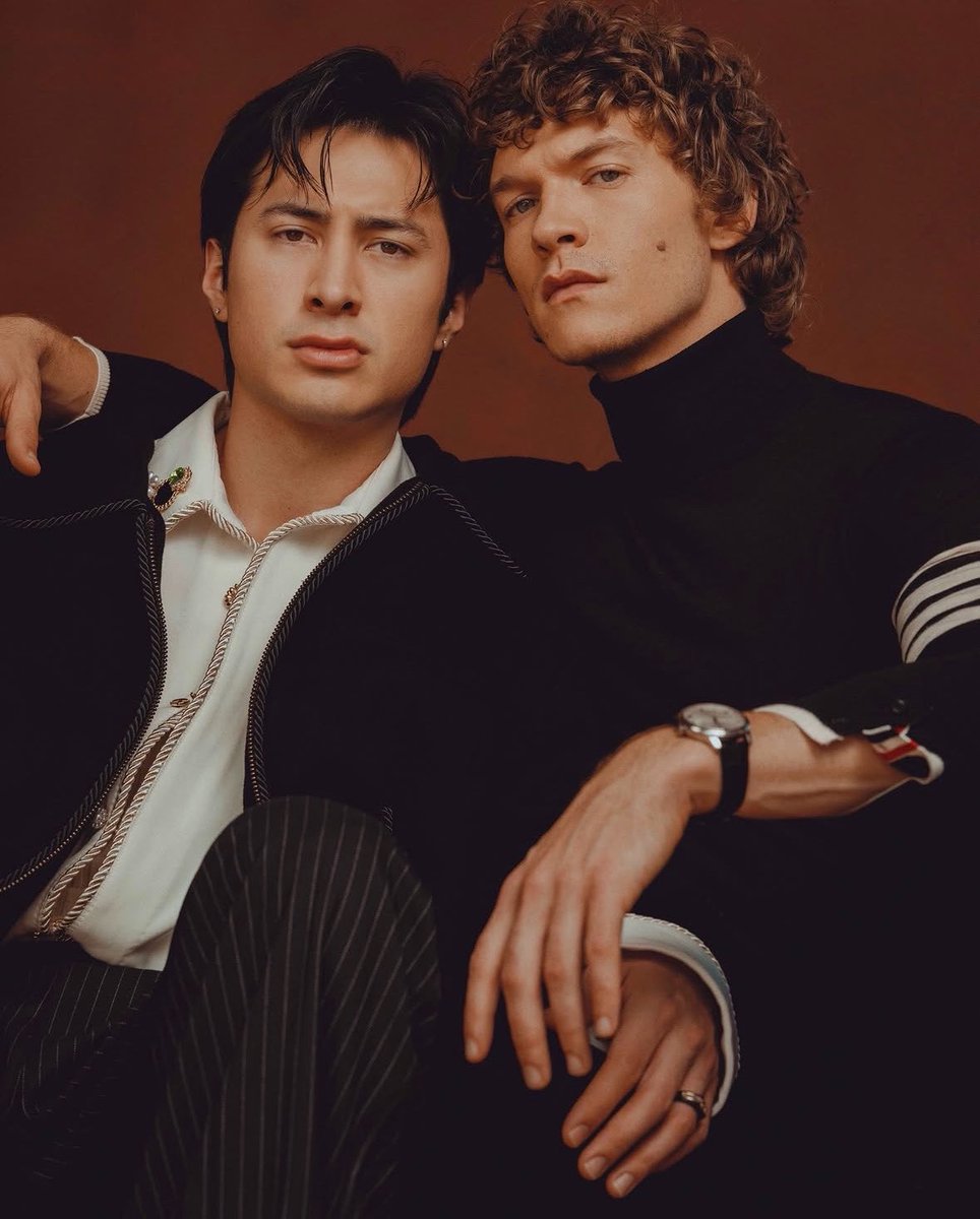 justforfujoshi's tweet photo. Thank god for this photoshoot honestly. https://t.co/xKdPHzgYvn