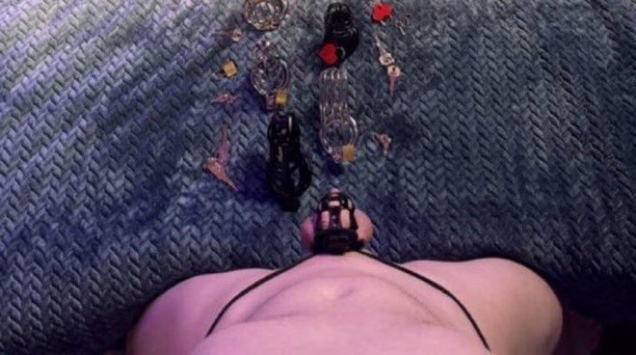 G0DDESSANGELL1's tweet photo. Snapshots are so nice to stalk.

And he did the required chastity check-in right on time. (Keys secured in a bluetooth lockbox controlled by me. I love it.

#chastity #kidslox #cuck #wankchat #hotwife #nsfw #nsfwtwt #bbc #bnwo #findom #horny
#goon #gooner #bdsm #femdom https://t.co/FEhxHF8dIV