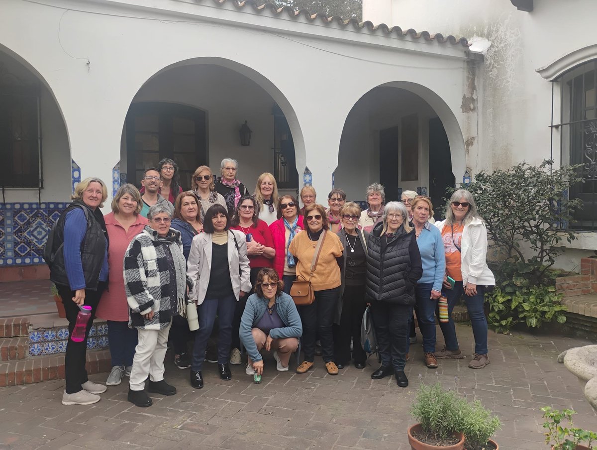 AnaMariaYorio's tweet photo. El día 18 de septiembre la Comisión de Patrimonio y Turismo del Concejo Vecinal 13,en el Ciclo "Conociendo nuestros Patrimonios "visitó el Museo Zorrila y el Palacio Taranco. https://t.co/g4QNET14cR