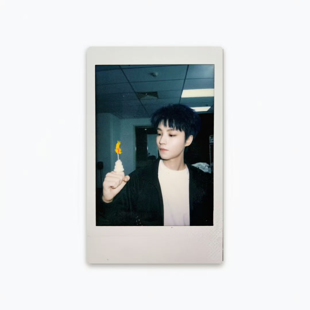 AiAi_PH's tweet photo. สวัสดีหวังจวิ้นข่ายวัย 27 ปี🥰💙

#HappyJunkaiDay #WangJunkai https://t.co/4Dd76QPfel