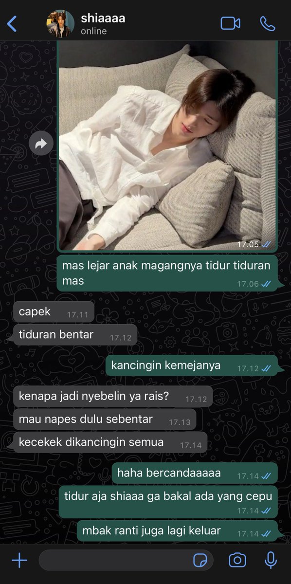 syadeeran's tweet photo. marhoon keonhoon few tweets au

it's okay just use me, marais said https://t.co/vErhgSYdFa