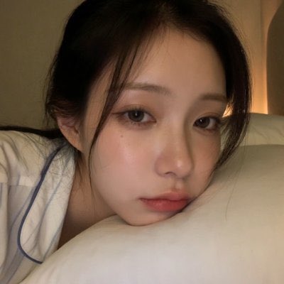DeborahMarcucj's tweet photo. 本来准备睡觉了，结果刷推刷的受不了了，好想吃好想剪短爽一把呀 #萝莉 #反差 #羞辱 #意淫 https://t.co/M9e3ieZSaC