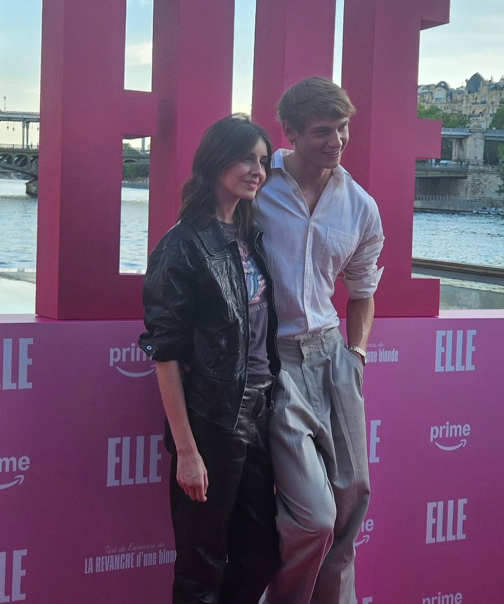 wallacesluv's tweet photo. no ma quanto sono belli aiutooo https://t.co/EZxWHL68oA