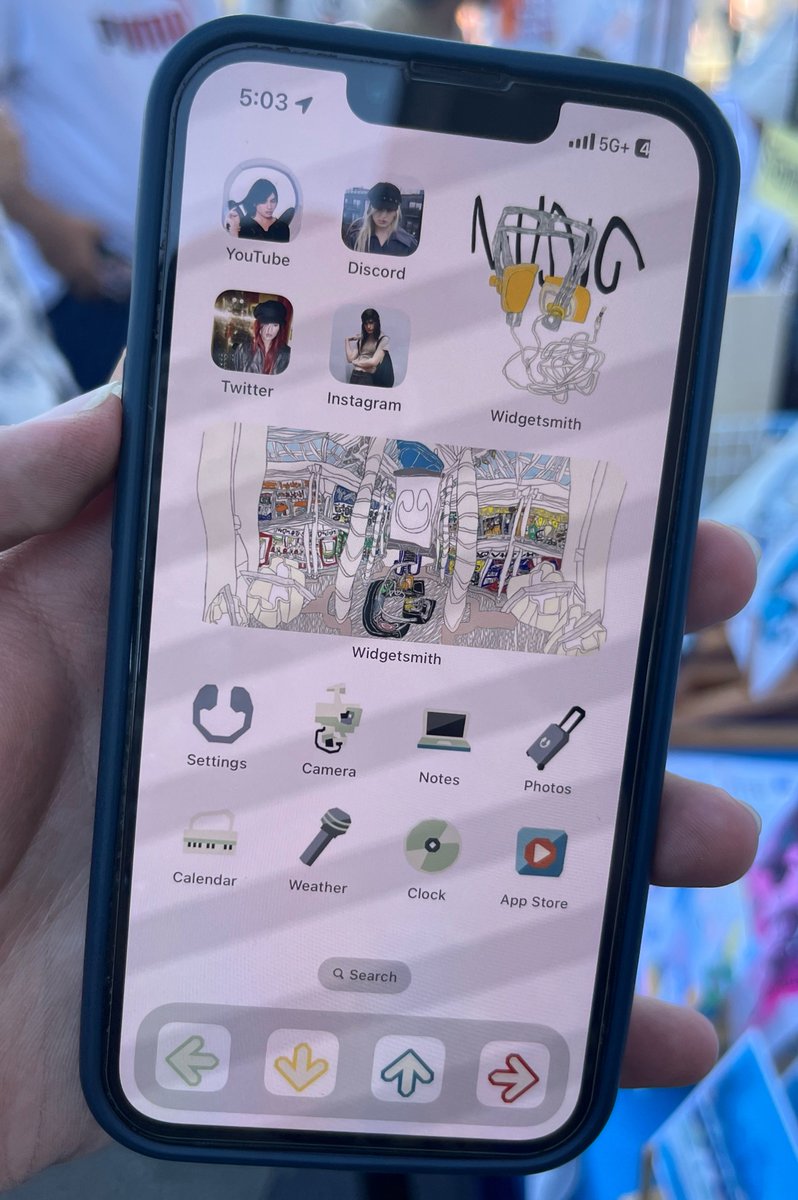 owldreig's tweet photo. customer came up to my booth yesterday &amp; showed that they turned my stickers into phone app icons! SO SICK 🙀 op if u have twt &amp; see this, this was my highlight of the event! https://t.co/UZP25pe8mp