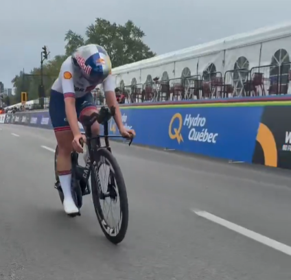 nuestrociclismo's tweet photo. 🇨🇦#Montreal2026 #Contrerreloj-#TimeTrial⏱️#WomensCycling
🥇@MarlenSausser🇨🇭@SwissCycling(@Movistar_Team)
🥈@Backstedt_Zoe🇬🇧@BritishCycling(@WMNcycling)
🥉Franziska Koch🇩🇪#Alemania(@FDJ_SUEZ)
25ª@Teniel_Campbell🇹🇹@TTOlympic-#TeamTTO(@FinishLineRT)
28ª@RominaHinojos11🇲🇽@UCI_MEX https://t.co/MuAhvoiTkZ