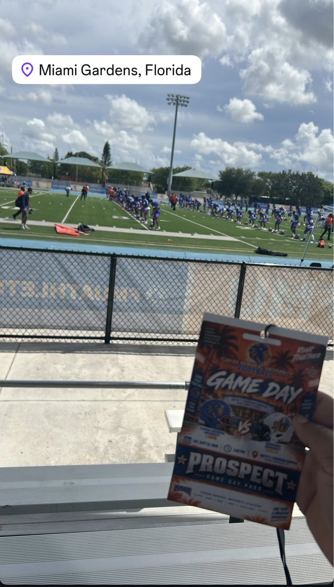 kamphillips352's tweet photo. I am very thankful for the opportunity to go out to the FMU college game from an invitation from a coach, thank you Florida memorial for this opportunity!!!! @FMULionsFB @COACHLUSLP @mikejones10 @Christo34395097 https://t.co/t8GkSS3boz
