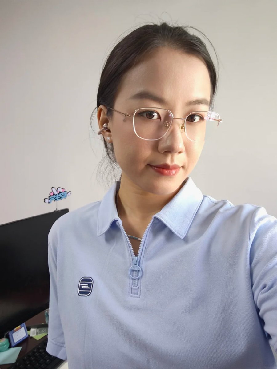 VD3krn's tweet photo. 像我这种阿姨，有人喜欢嘛，怎么都没人找我呢 https://t.co/I3bOiCb13i