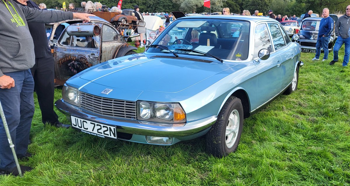 HiKennys's tweet photo. I can tell the quality of a show by the number of ex-HiKCoTY cars at it.
(But I would say that!)
And it was especially nice to see the Saab 99 Turbo again that won the very first one in 2015 - I have not seen it since then.
Still looks great. π«‘
#HelloOldFriends
#Cholmondeley https://t.co/ryjZhPtVAQ