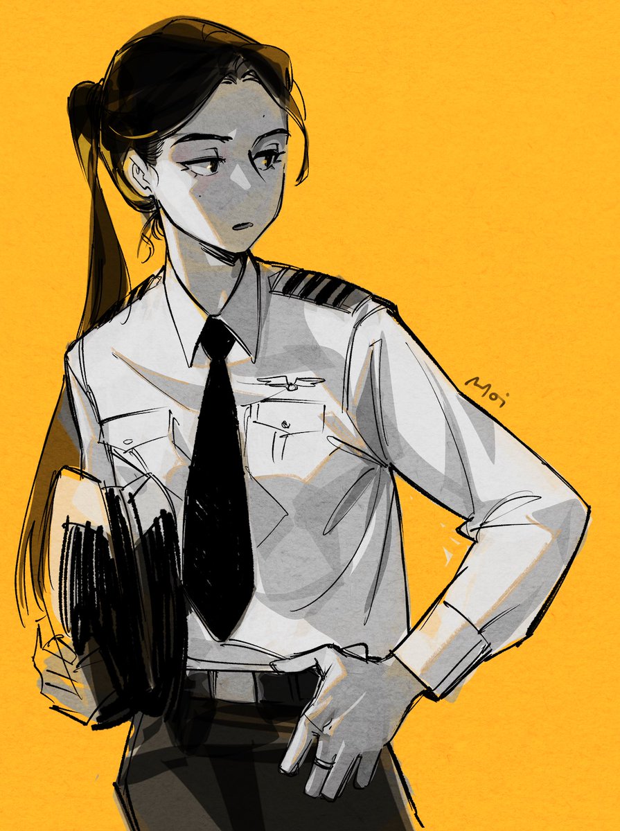moiiii28's tweet photo. am so behind on tgls, but i saw namtan in pilot uniform 😵‍💫
#namtantipnaree #moonshadow https://t.co/0SRxfp9LU4