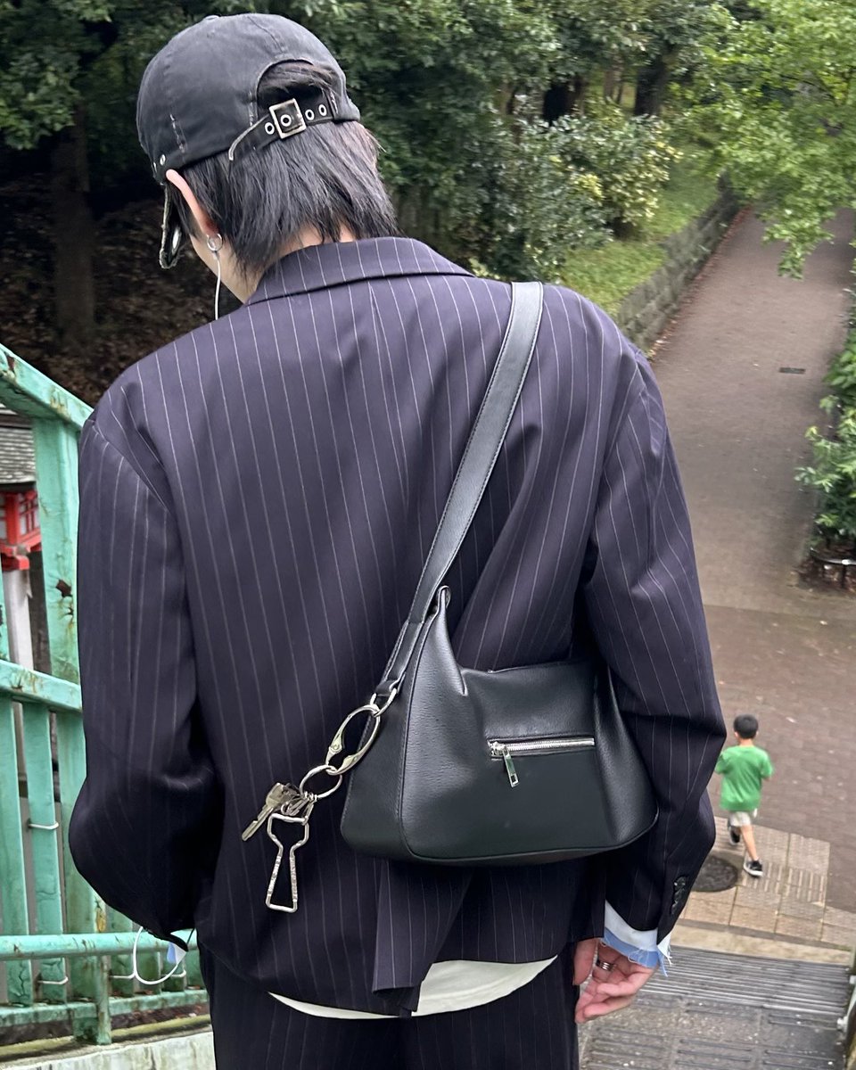 tugusecond's tweet photo. 旅行のセカンドバッグとしても優秀すぎる… https://t.co/IozG28Oas5