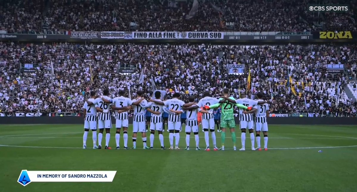 FedeNerazzurra's tweet photo. Juve fans turned their backs and deliberately made noise during the minute of silence for Inter legend Sandro Mazzola who recently passed away.

I wish the absolute worst to these shameful creatures. https://t.co/i4QgSU2MfM