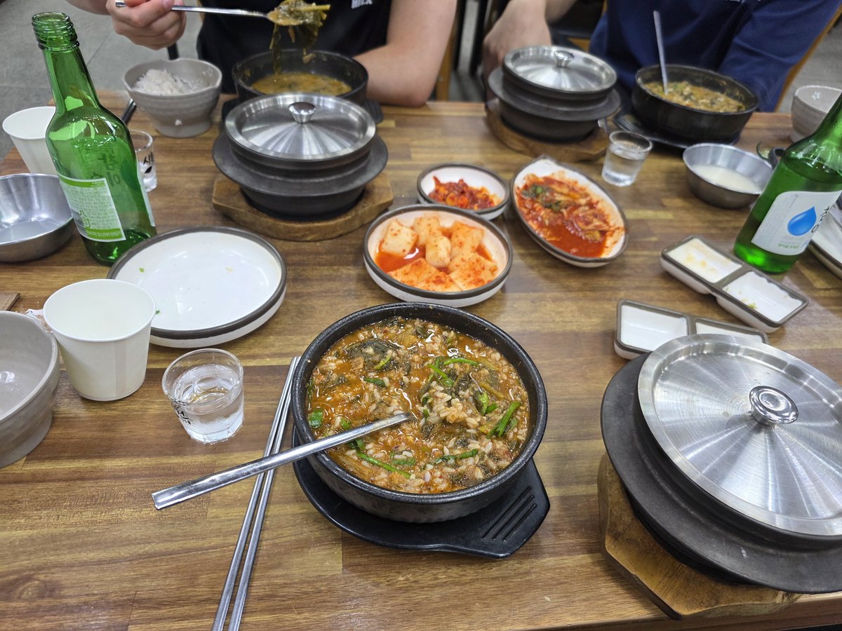 junhee043's tweet photo. 해장술하자 #청주 https://t.co/xfJAmGz0Fa