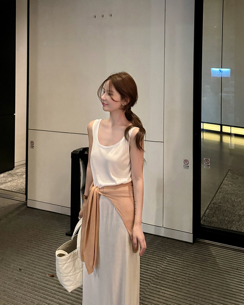 Master_bankai's tweet photo. Hi friend! 🌈 Today is a great day because you’ve got a spark in you—let it light up the path ahead. 🌟
UxhF https://t.co/jcD2z5My7u