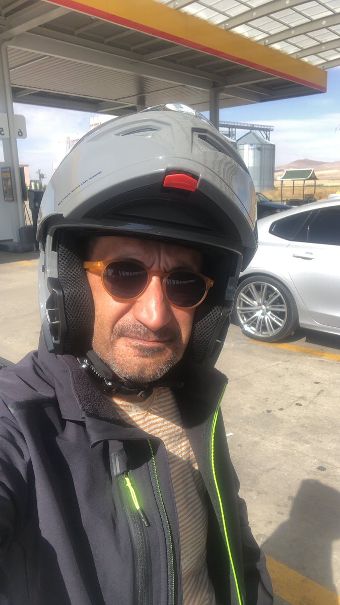 Mkctjoseph's tweet photo. Yıkım bitti. Tadilat başlasın o zaman. https://t.co/pbsl0lyAhH