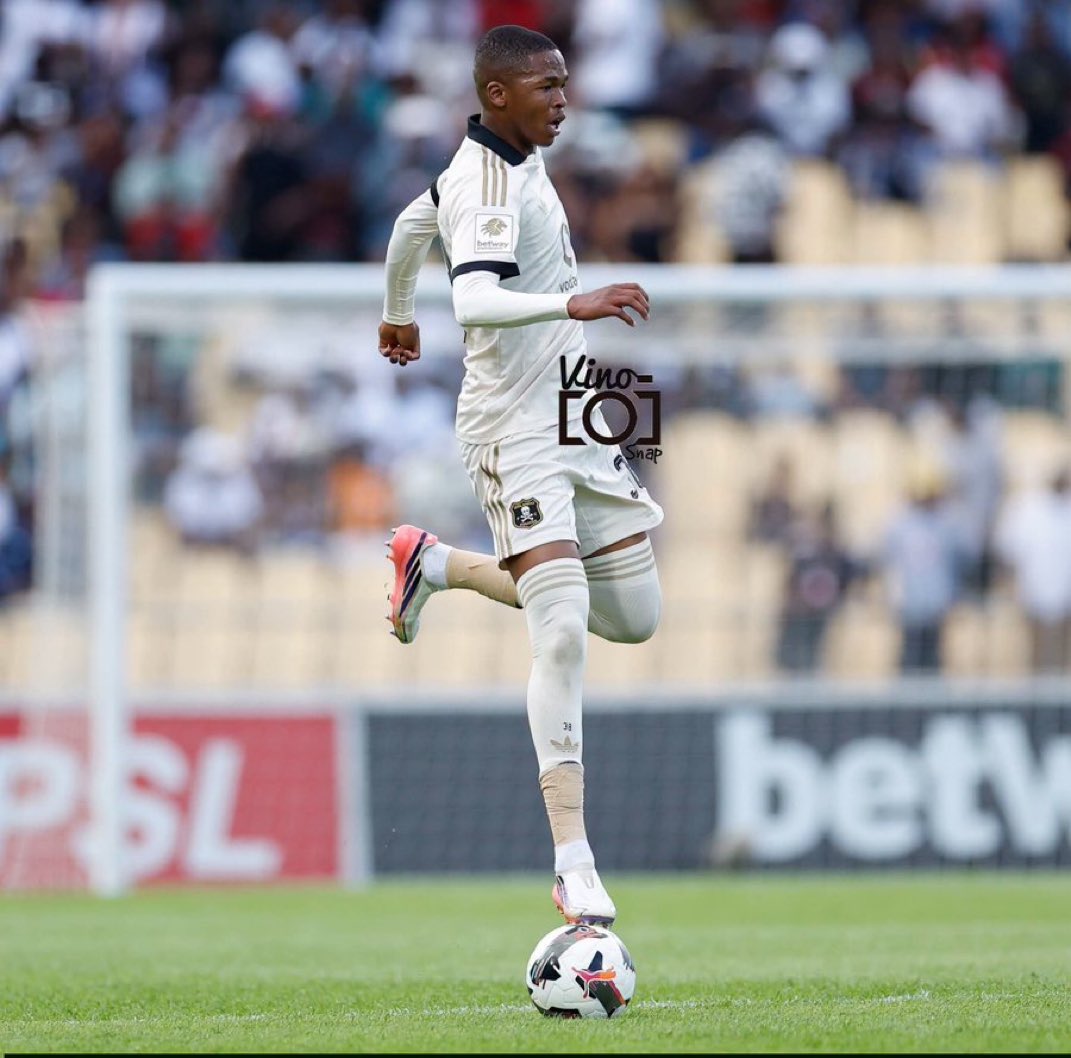 TK_the_Pirate's tweet photo. Continue ntwana 😂🔥 https://t.co/AeLrjRlNtz