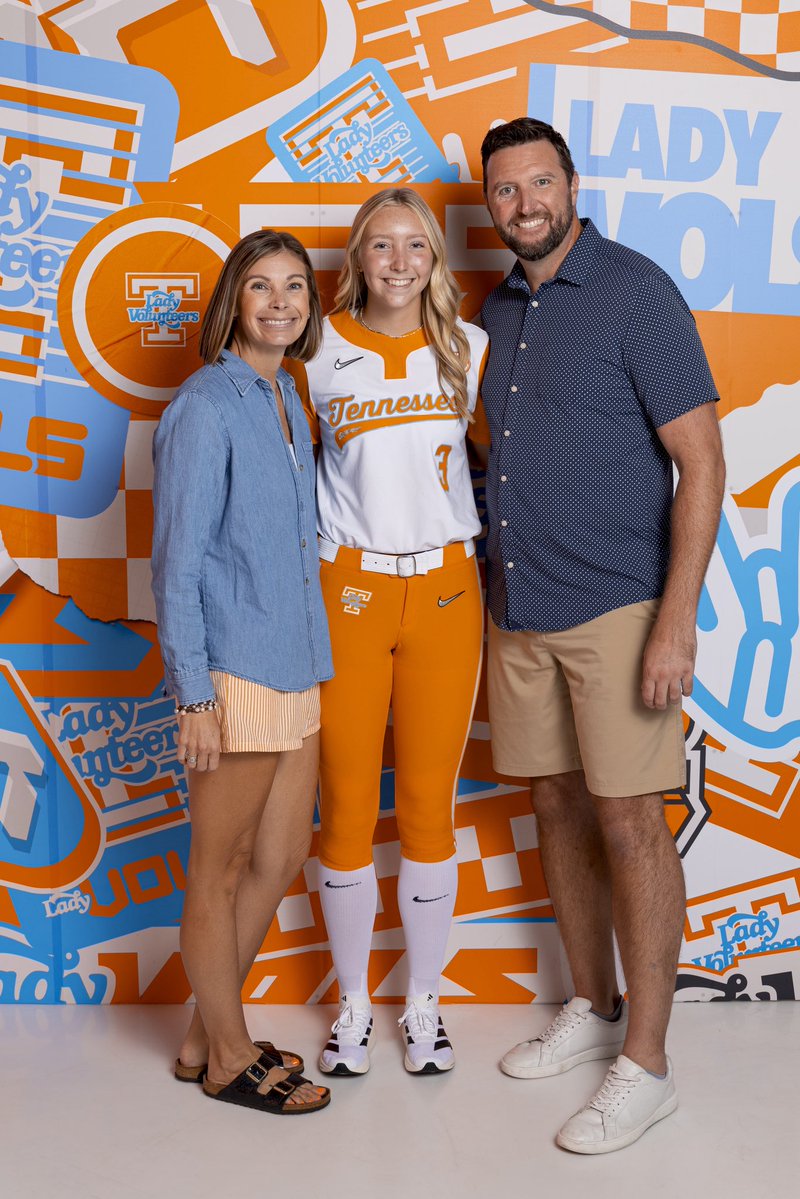 ReaganEldred28's tweet photo. I am SO excited to announce that I have verbally committed to continue my academic and athletic career at the University of Tennessee! 

This journey has been filled with so many lessons, challenges, and memories that have helped lead me to this moment. I want to give all the glory to God for opening doors, giving me strength when things were hard, and leading me exactly where I’m supposed to be.

Mom - thank you for every sacrifice, every early morning, every long drive, and for always believing in me. Dad - thank you for the countless hours you spent on a bucket and for pushing me to be better every day. Mimi and Papa - thank you for traveling across the whole country just to watch me play! I appreciate y’all’s support more than you know! 🤍

To Coach Cory, Coach Tammie, Coach Prinzo, Coach Kendra, and Marlee—thank you for pouring into me, believing in me, and supporting me every single step of the way. I am so grateful for each of you!

And a HUGE thank you to Coach Weekly, Coach Megan, Coach E, and Coach Aubrey for giving me this amazing opportunity to live out little Reagan’s dream. I am beyond blessed and so excited for what God has in store for this next chapter! 🧡

@KarenWeekly @EhrenEarleywine @aubrey_lynne10 @MRhodesSmith 

@blazeunited18 @C_robertson10 @MvpPate @PHSOFTBALLTX