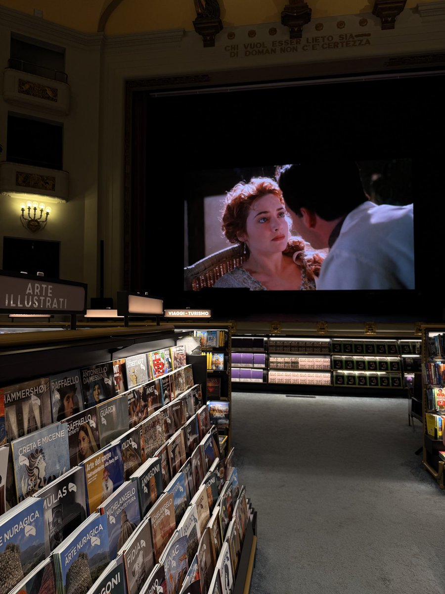 waynesfury's tweet photo. this cinema/bookstore in florence genuinely has my heart forever https://t.co/JZ6ktqVP5H