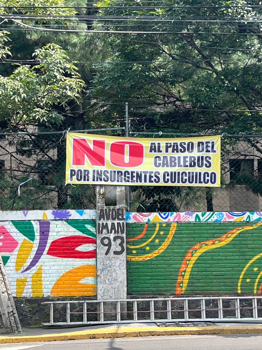 INSCUICUILCO's tweet photo. Presumen la Línea 4 del Cablebús pero en Insurgentes Cuicuilco nos la quieren imponer.

Afectan escuelas, jardín de niños  espacios públicos y no consultaron a nadie

@SOBSECDMX @LaSEMOVI @GobCDMX están violando nuestro derecho a la consulta
@WRADIOMexico @AztecaNoticias https://t.co/w4MU4S0NIV