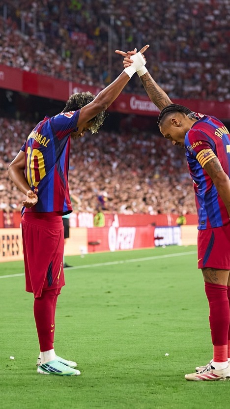GoalsXtra's tweet photo. 🇪🇸 Real Madrid lost 2-1 to Atletico Madrid, marking their second defeat in 7 matches this season and leaving them 6 points behind leaders Barcelona!

According to @Polymarket, FC Barcelona are huge favorites for LaLiga with a 76% chance! 🏆📊 https://t.co/em4AVx5zJz