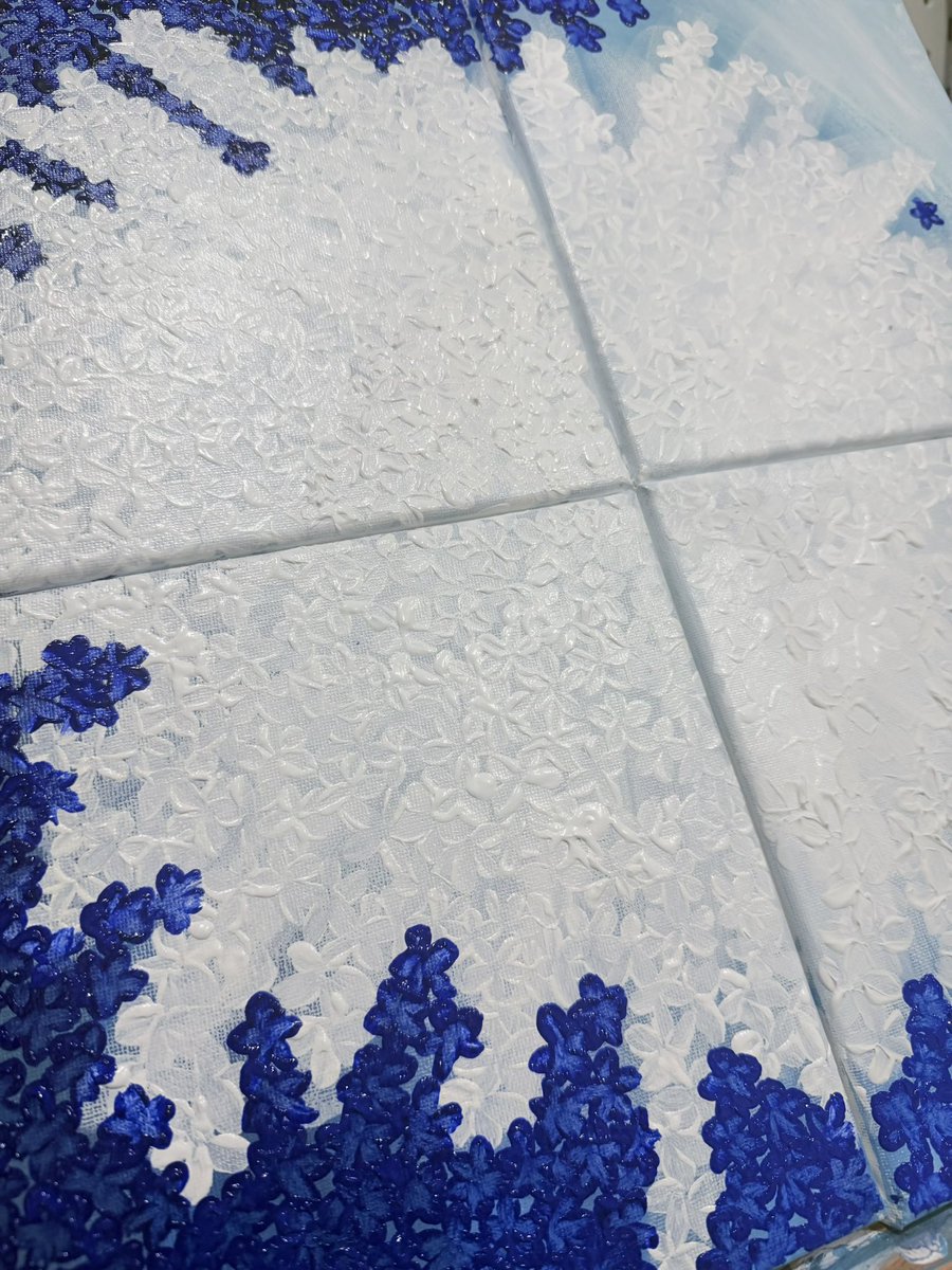 Yong_yutt's tweet photo. There was no drafting, no planning; it was left to happen naturally, according to my needs and what my mind deemed appropriate. It was gradually built up petal by petal, flower by flower, until it became a flower that, while not particularly beautiful, was made with great care. And yes, it's not yet complete to my liking. 🤍

#Boatyongyut