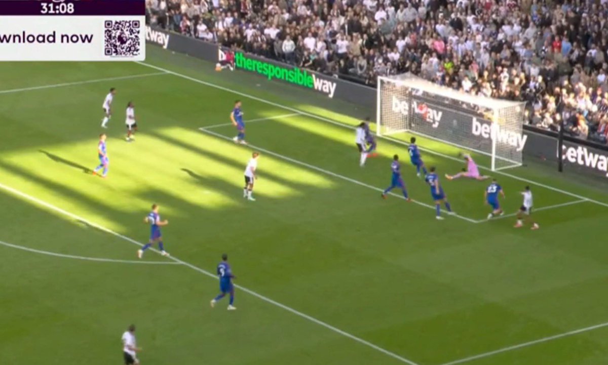Omotolaplay's tweet photo. ♻️Live: Fulham 0-0 Man United

Nice save from Lammens, if he was active like this in their last EPL match they might have still lost against 10 men Man City https://t.co/8SF5DwiB4W